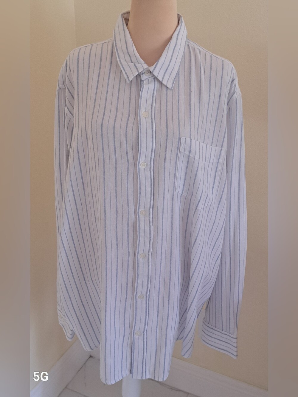 Men's Blue & White Stripe Casual Button-Down Shirt